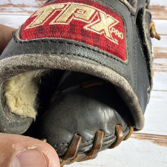 Louisville Slugger TPX X1150 11.5" RHT Baseball Glove - Pre-owned - Picture 5 of 7